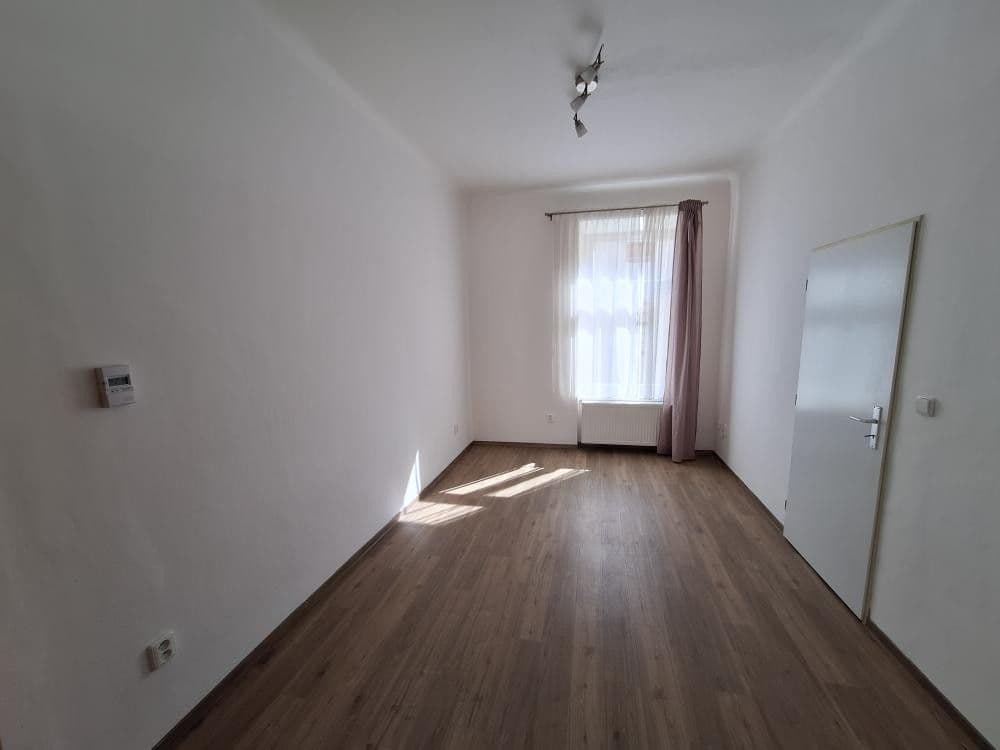 Prenájom bytu 2-izbový 45 m², U Mincovny, Jihlava, Kraj Vysočina Prenájom bytu 2-izbový 45 m², U Mincovny, Jihlava, Kraj Vysočina