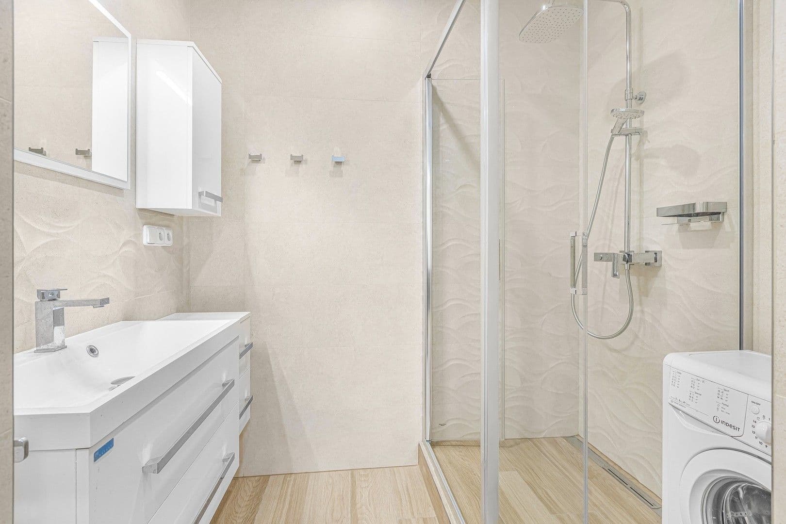 Prenájom bytu 3-izbový 74 m², Přemyslovská, Praha, Praha Prenájom bytu 3-izbový 74 m², Přemyslovská, Praha, Praha