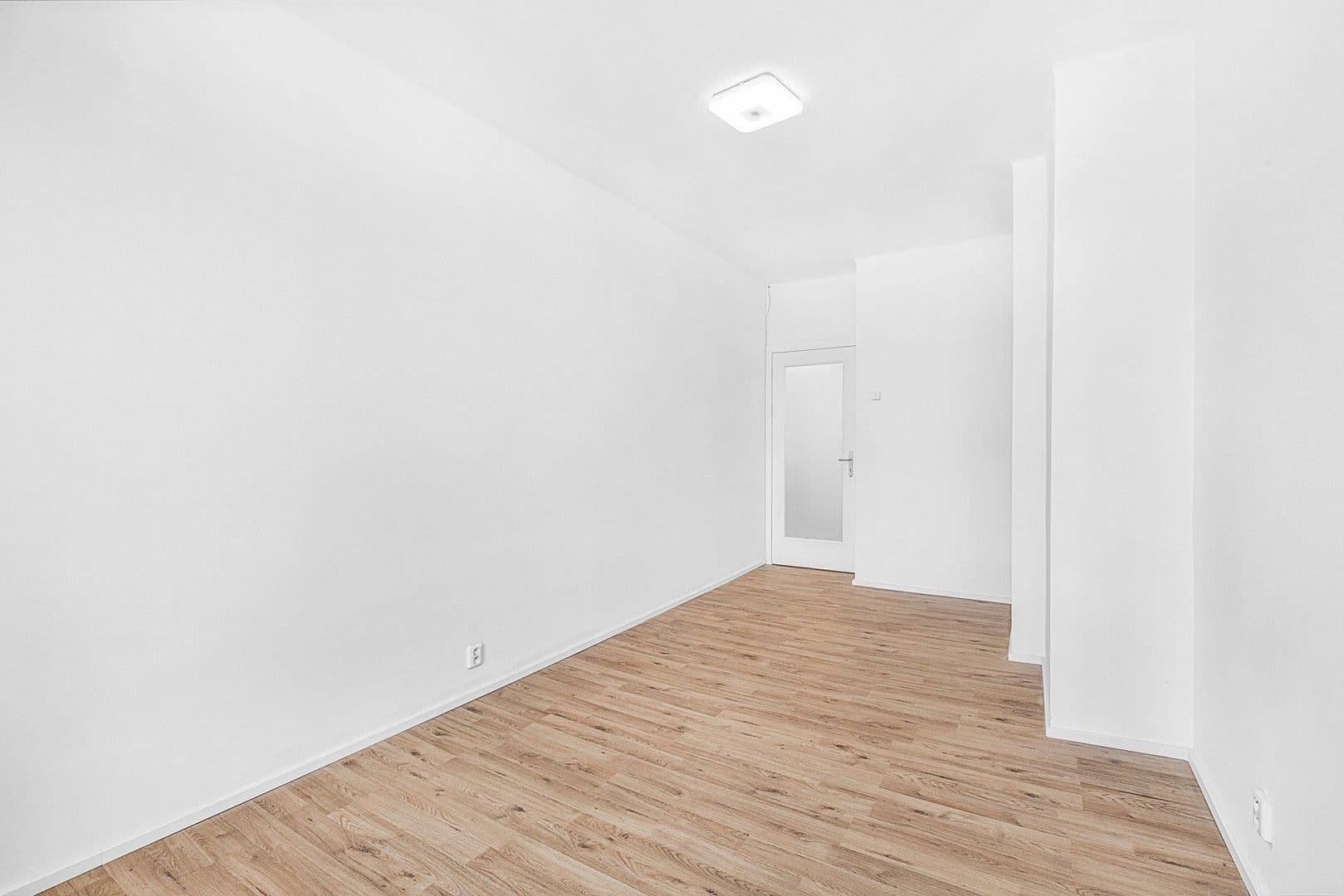 Prenájom bytu 3-izbový 74 m², Přemyslovská, Praha, Praha Prenájom bytu 3-izbový 74 m², Přemyslovská, Praha, Praha