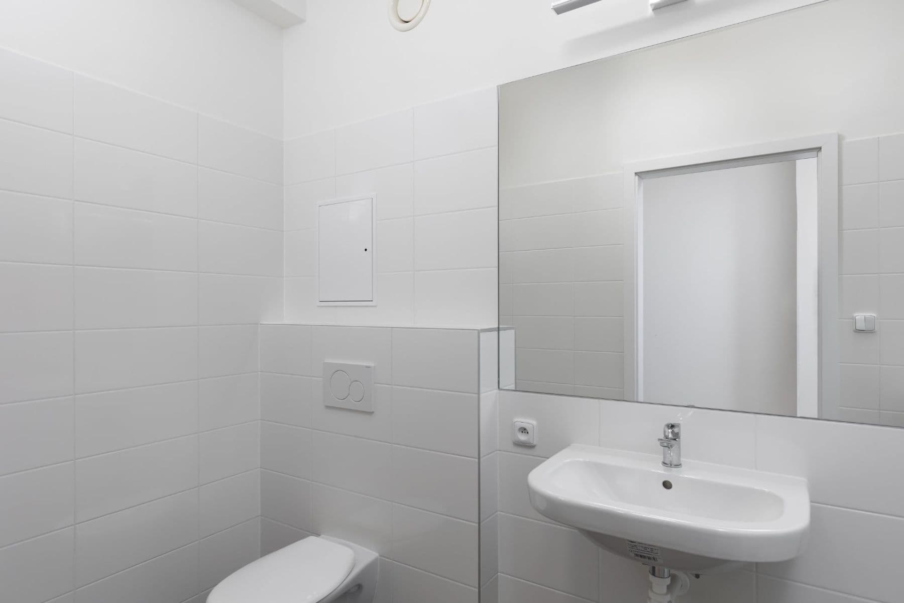 Prenájom bytu 1-izbový 26 m², Peroutkova, Praha, Praha Prenájom bytu 1-izbový 26 m², Peroutkova, Praha, Praha