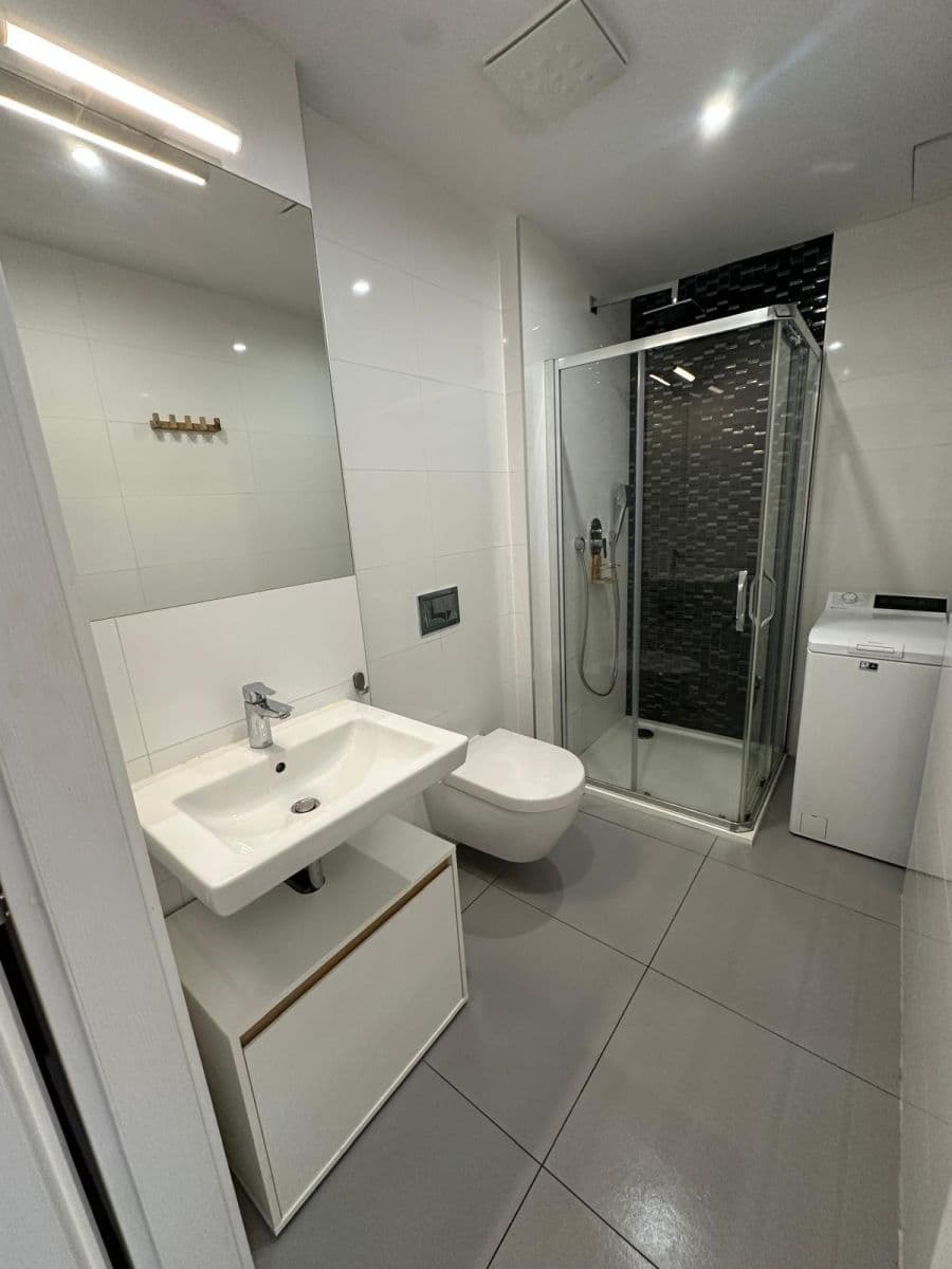 Prenájom bytu 1-izbový 33 m², Ondříčkova, Praha, Praha Prenájom bytu 1-izbový 33 m², Ondříčkova, Praha, Praha