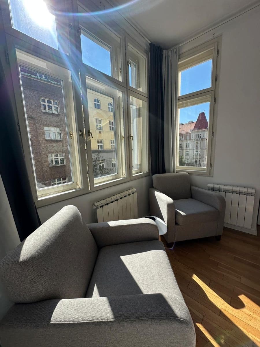 Prenájom bytu 1-izbový 33 m², Ondříčkova, Praha, Praha Prenájom bytu 1-izbový 33 m², Ondříčkova, Praha, Praha