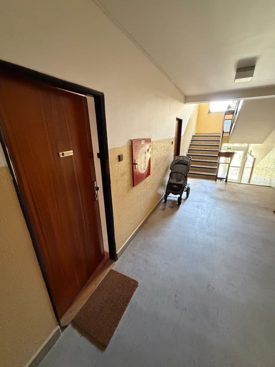 Predaj bytu 3-izbový 72 m², Plzeňská, Praha, Praha Predaj bytu 3-izbový 72 m², Plzeňská, Praha, Praha