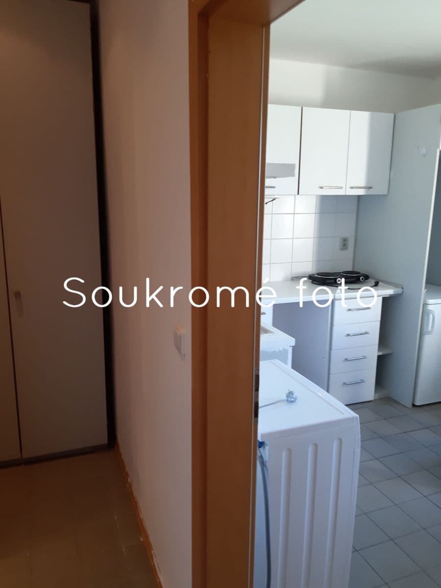Prenájom bytu 2-izbový 45 m², Heinemannova, Praha, Praha Prenájom bytu 2-izbový 45 m², Heinemannova, Praha, Praha