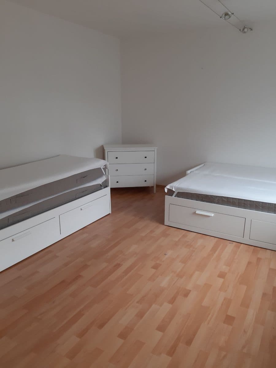 Prenájom bytu 2-izbový 45 m², Heinemannova, Praha, Praha Prenájom bytu 2-izbový 45 m², Heinemannova, Praha, Praha