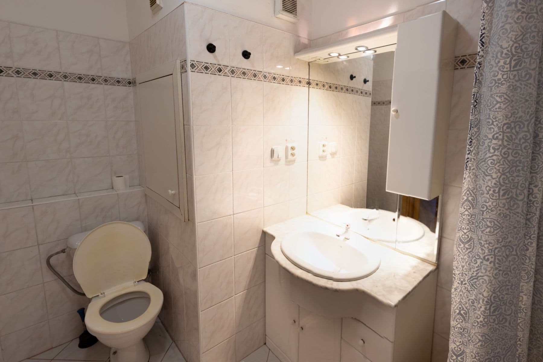 Predaj bytu 4-izbový 85 m², Lamačova, Praha, Praha Predaj bytu 4-izbový 85 m², Lamačova, Praha, Praha
