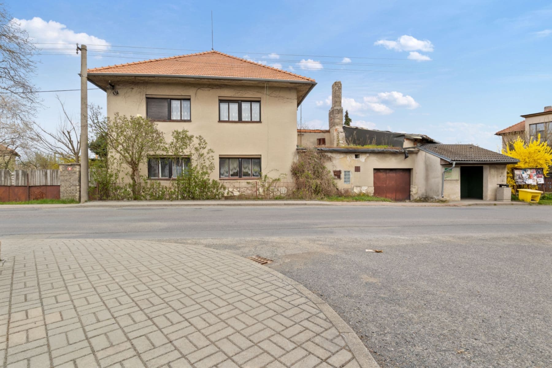 Predaj domu 260 m², pozemok 3.645 m², Kladenská, Lhota, Středočeský kraj Predaj domu 260 m², pozemok 3.645 m², Kladenská, Lhota, Středočeský kraj
