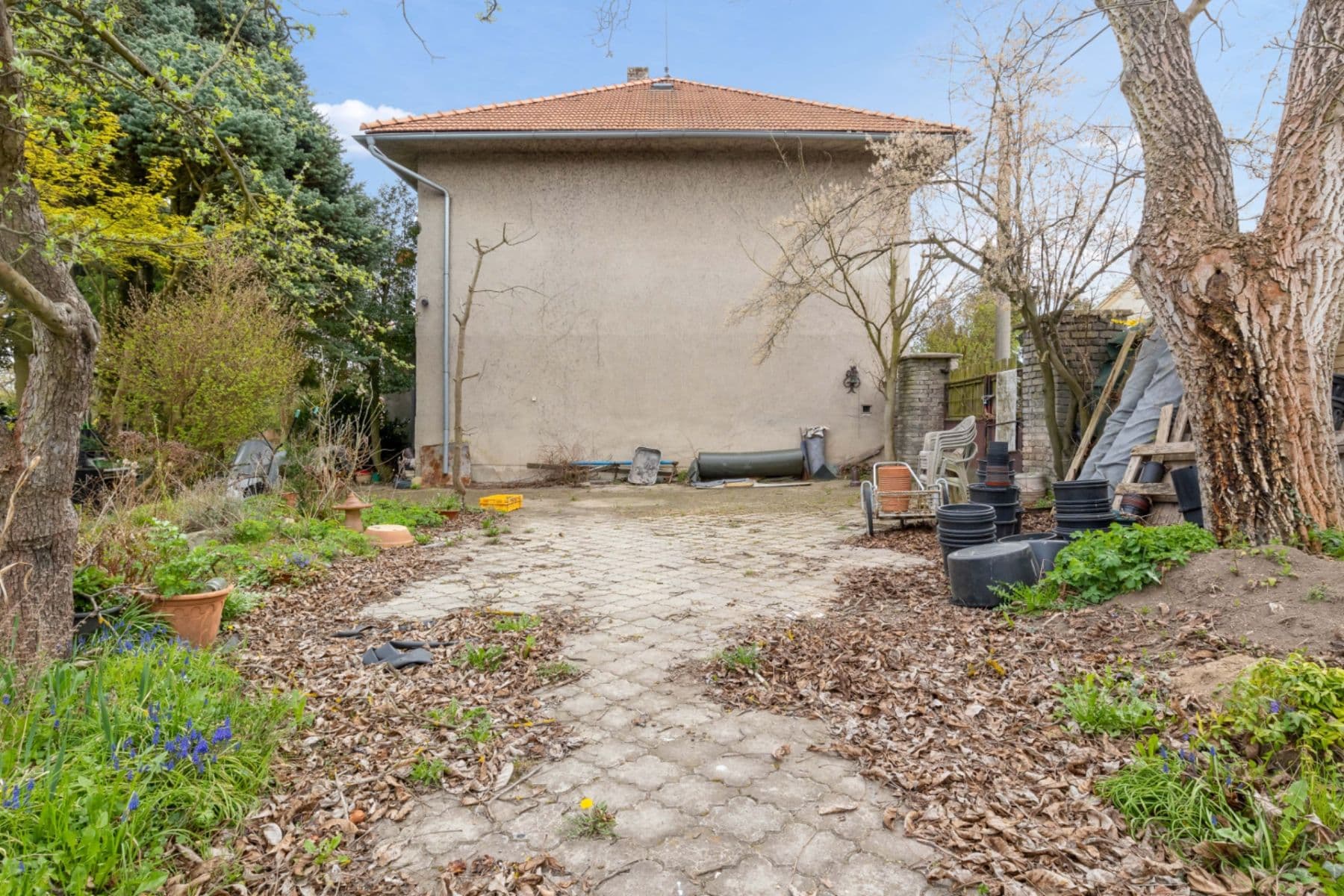 Predaj domu 260 m², pozemok 3.645 m², Kladenská, Lhota, Středočeský kraj Predaj domu 260 m², pozemok 3.645 m², Kladenská, Lhota, Středočeský kraj