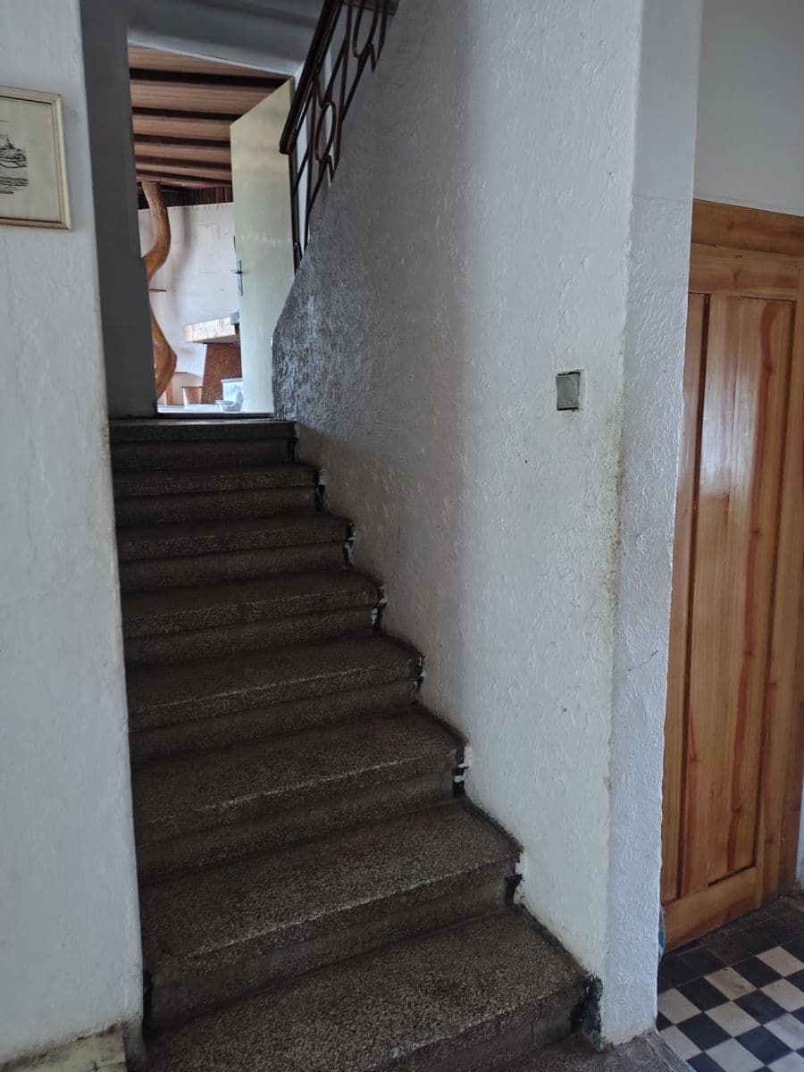 Predaj domu 260 m², pozemok 3.645 m², Kladenská, Lhota, Středočeský kraj Predaj domu 260 m², pozemok 3.645 m², Kladenská, Lhota, Středočeský kraj