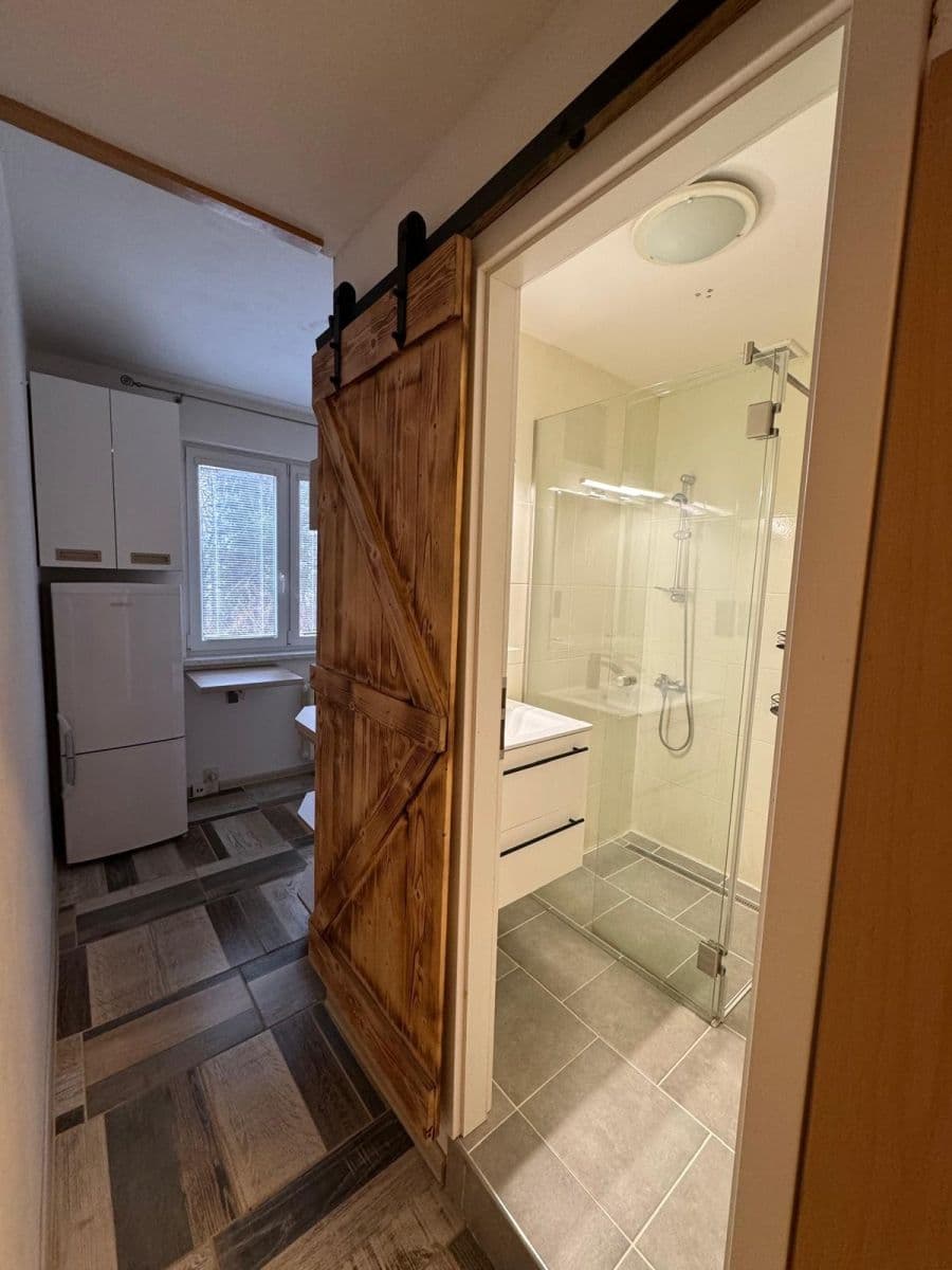 Prenájom bytu 2-izbový 55 m², Vrchlického, Jihlava, Kraj Vysočina Prenájom bytu 2-izbový 55 m², Vrchlického, Jihlava, Kraj Vysočina