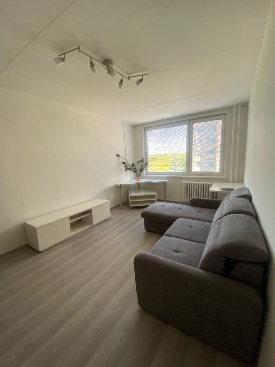 Prenájom bytu 2-izbový 44 m², Hackerova, Praha, Praha Prenájom bytu 2-izbový 44 m², Hackerova, Praha, Praha