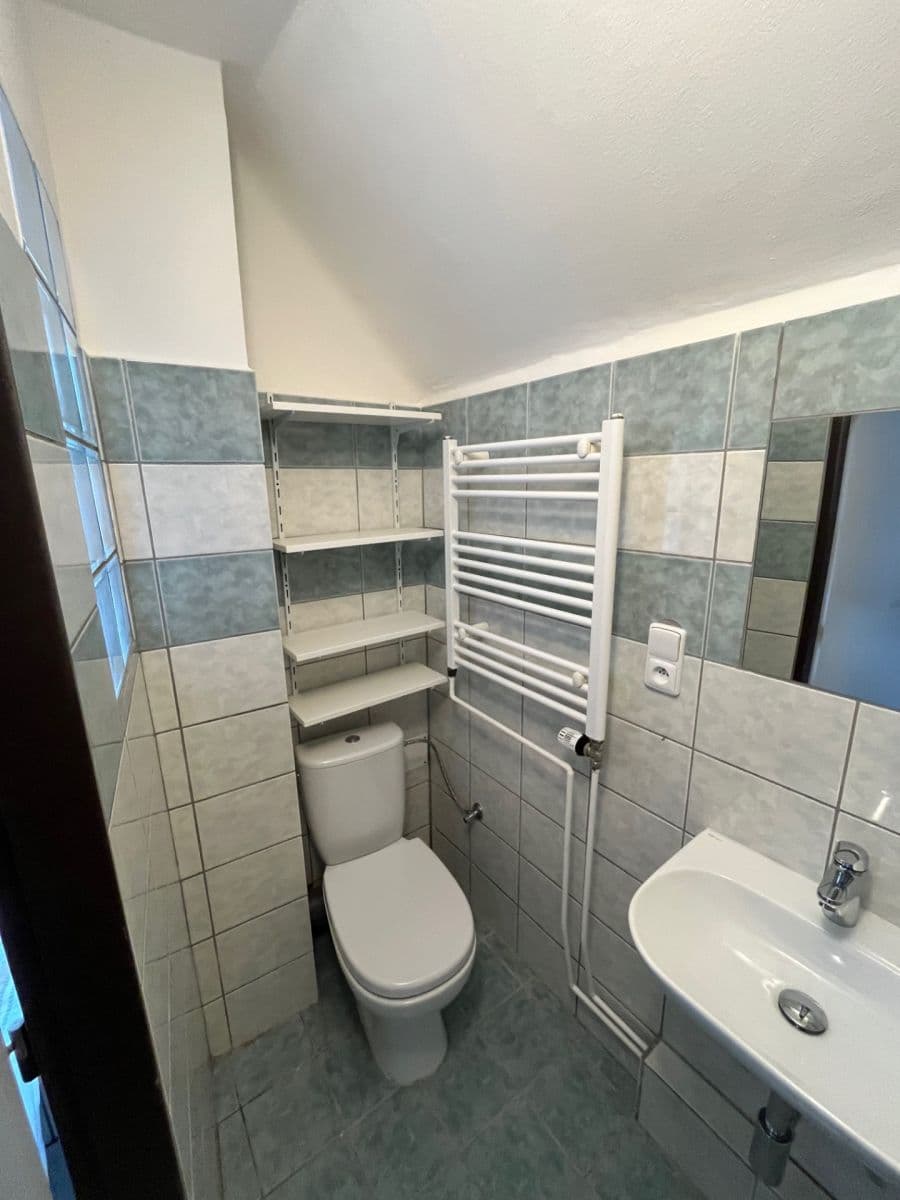 Prenájom bytu 1-izbový 30 m², Písková, Praha, Praha Prenájom bytu 1-izbový 30 m², Písková, Praha, Praha