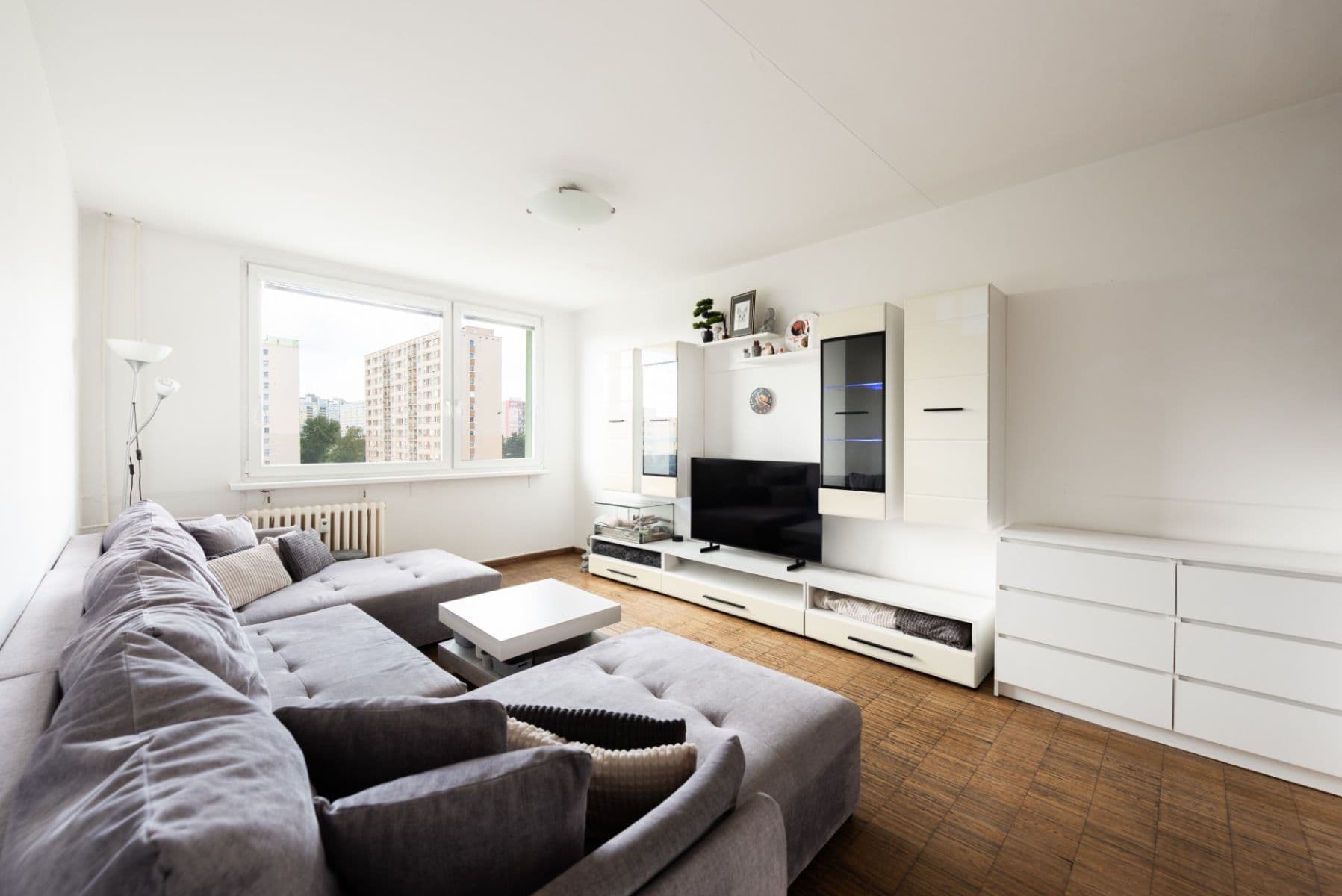 Predaj bytu 3-izbový 66 m², Jažlovická, Praha, Praha Predaj bytu 3-izbový 66 m², Jažlovická, Praha, Praha