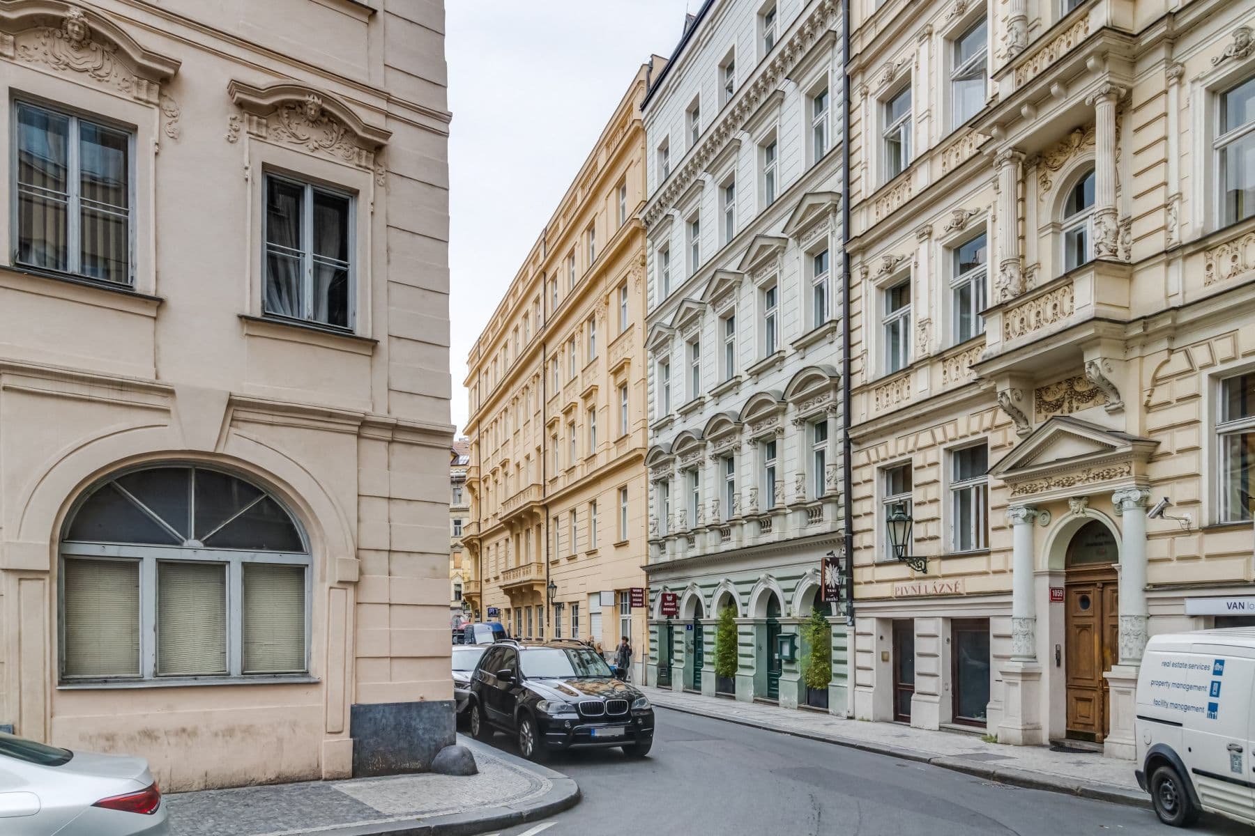 Prenájom bytu 140 m², Masná, Praha, Praha Prenájom bytu 140 m², Masná, Praha, Praha