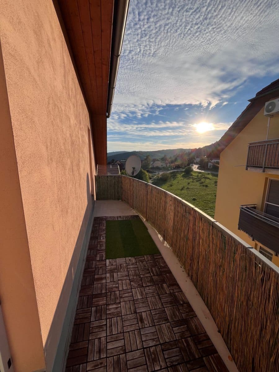 Prenájom bytu 2-izbový 72 m², Dlouhá, Tišnov, Jihomoravský kraj Prenájom bytu 2-izbový 72 m², Dlouhá, Tišnov, Jihomoravský kraj