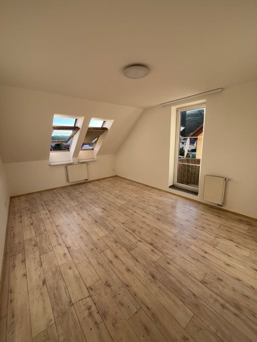 Prenájom bytu 2-izbový 72 m², Dlouhá, Tišnov, Jihomoravský kraj Prenájom bytu 2-izbový 72 m², Dlouhá, Tišnov, Jihomoravský kraj