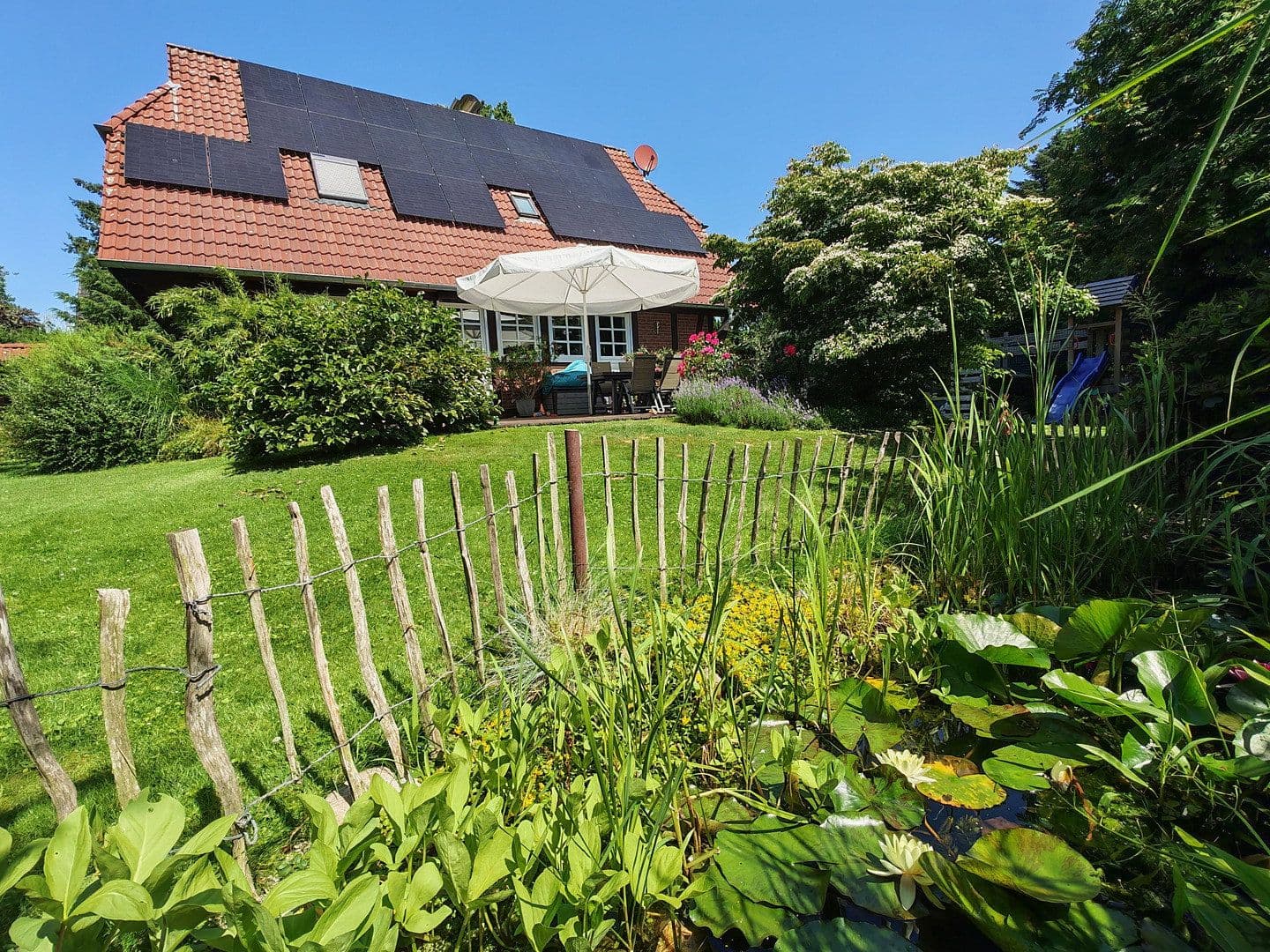 Predaj domu 135 m², pozemok 808 m², Burgdorf, Dolné Sasko Predaj domu 135 m², pozemok 808 m², Burgdorf, Dolné Sasko