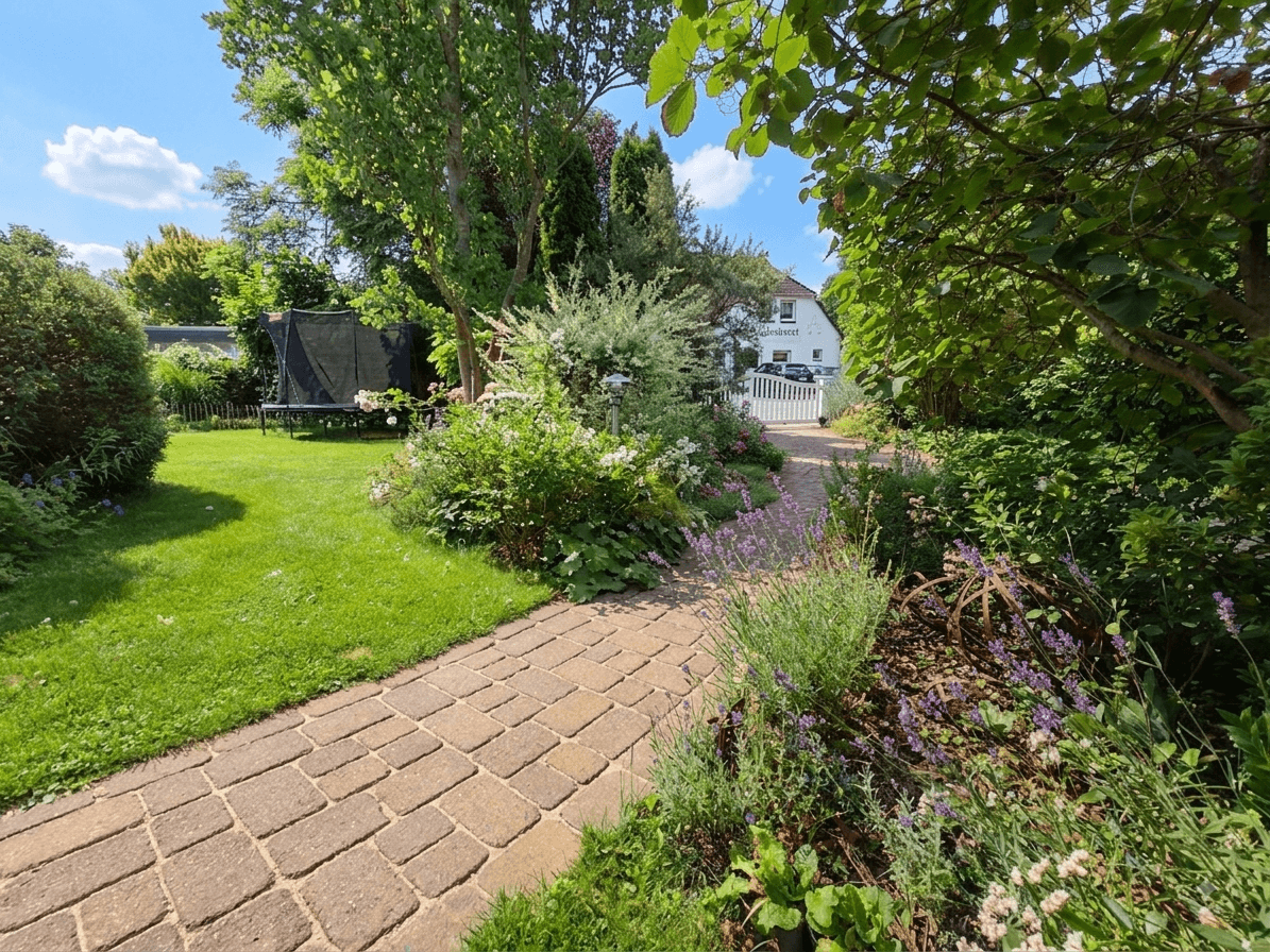 Predaj domu 135 m², pozemok 808 m², Burgdorf, Dolné Sasko Predaj domu 135 m², pozemok 808 m², Burgdorf, Dolné Sasko