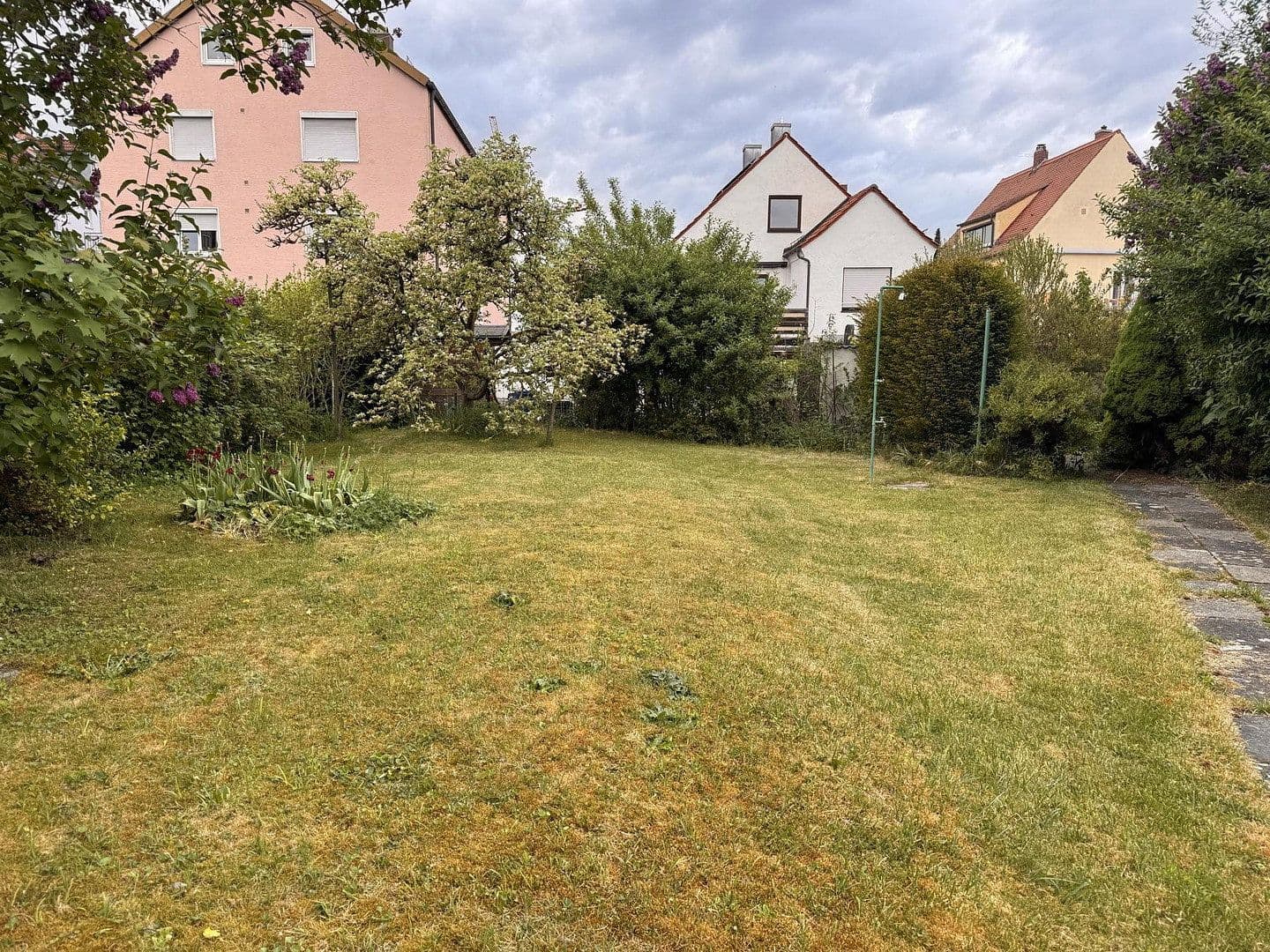 Predaj domu 160 m², pozemok 681 m², Wartenburgerstraße 58, Augsburg-Lechhausen, Bavorsko Predaj domu 160 m², pozemok 681 m², Wartenburgerstraße 58, Augsburg-Lechhausen, Bavorsko