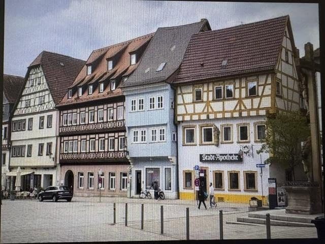Prenájom bytu 5-izbový 169 m², Ochsenfurt, Bavorsko Prenájom bytu 5-izbový 169 m², Ochsenfurt, Bavorsko