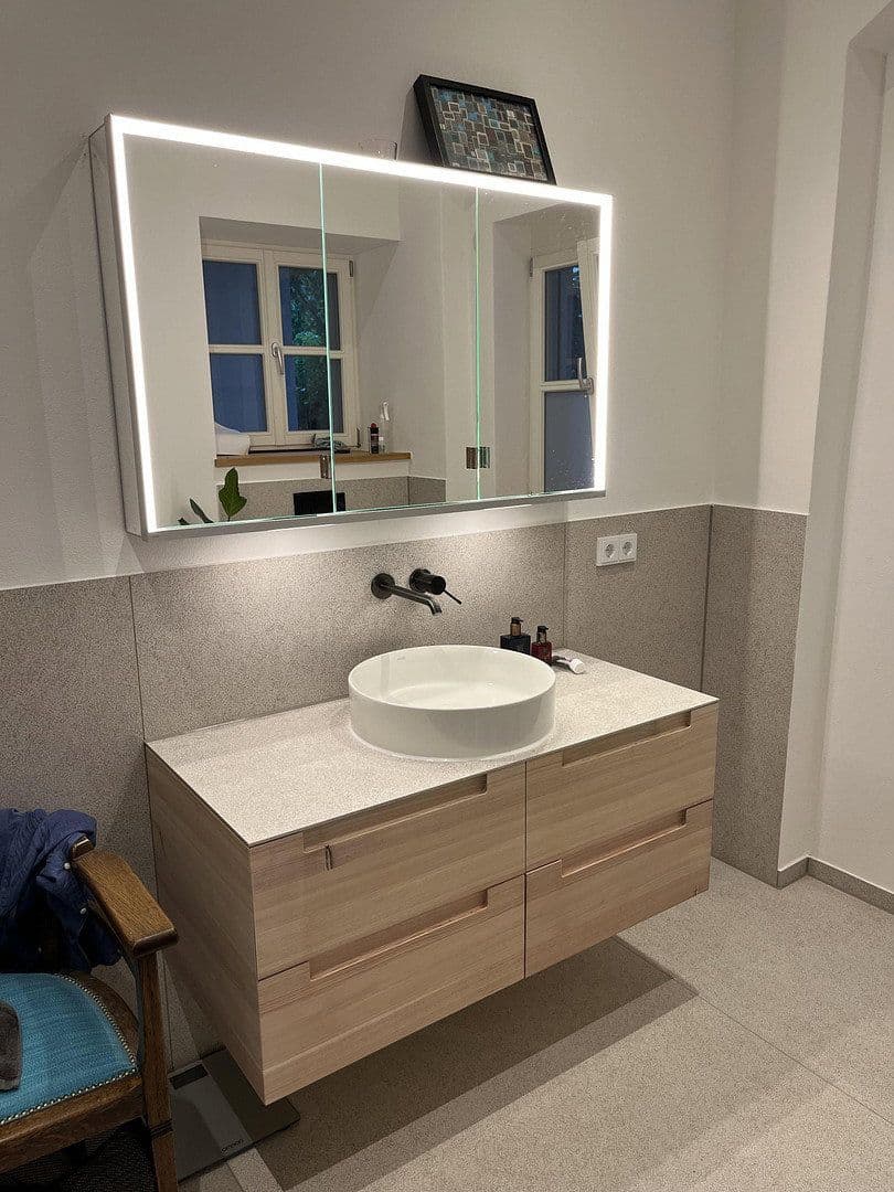 Prenájom bytu 3-izbový 152 m², Regensburg, Bavorsko Prenájom bytu 3-izbový 152 m², Regensburg, Bavorsko