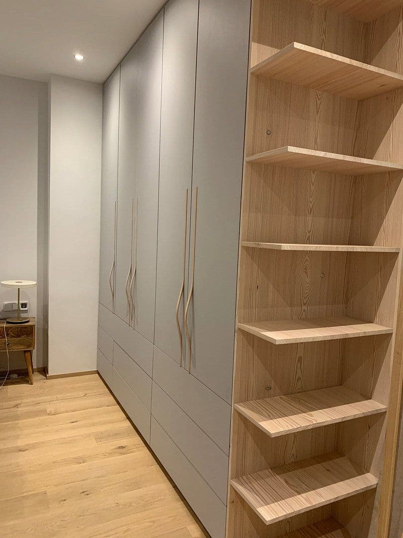 Prenájom bytu 3-izbový 152 m², Regensburg, Bavorsko Prenájom bytu 3-izbový 152 m², Regensburg, Bavorsko