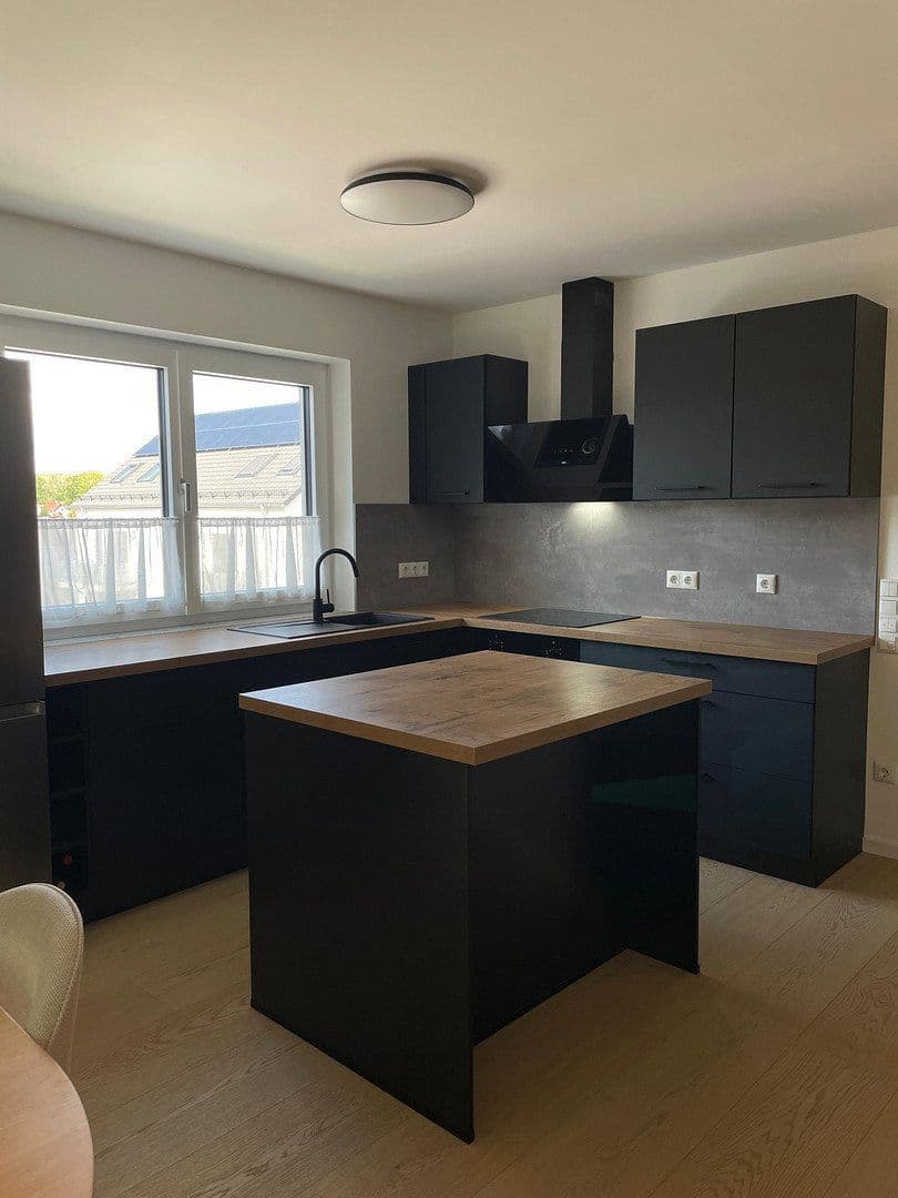 Prenájom bytu 3-izbový 81 m², Nelkenweg 12, Langenbach, Bavorsko Prenájom bytu 3-izbový 81 m², Nelkenweg 12, Langenbach, Bavorsko