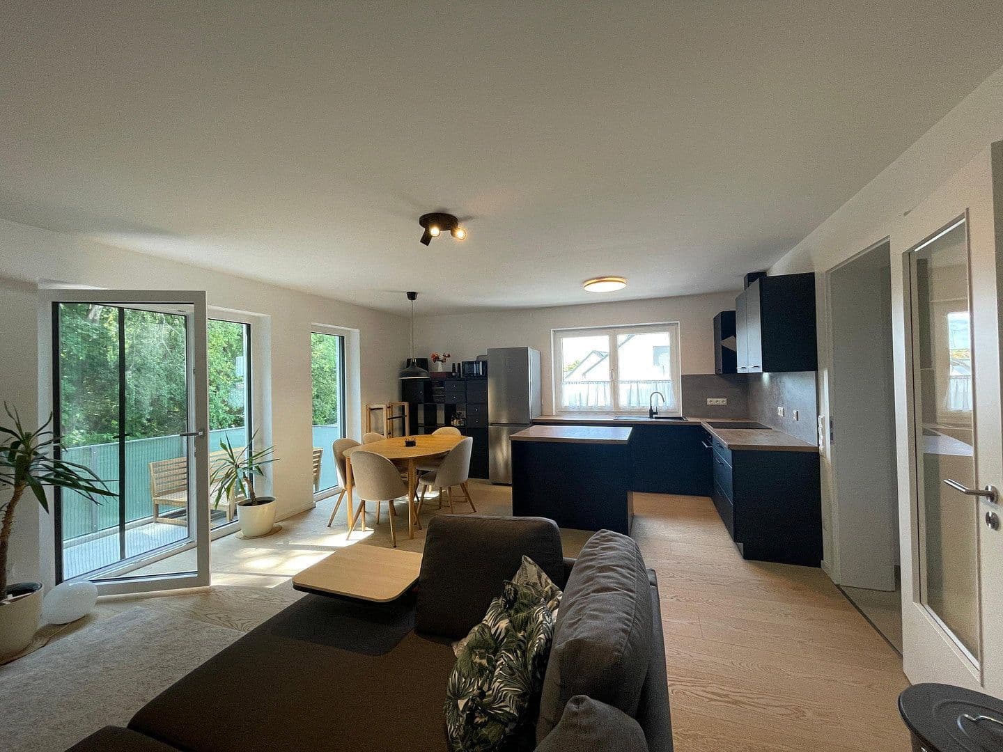Prenájom bytu 3-izbový 81 m², Nelkenweg 12, Langenbach, Bavorsko Prenájom bytu 3-izbový 81 m², Nelkenweg 12, Langenbach, Bavorsko