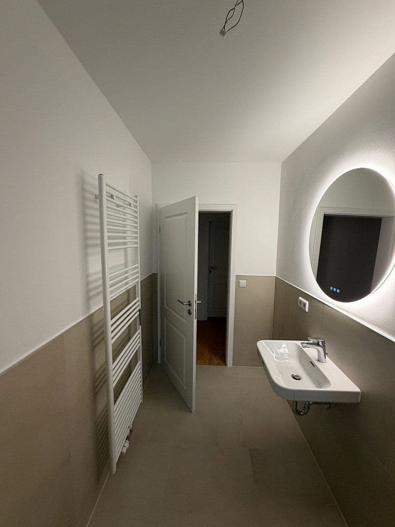Prenájom bytu 67 m², Hedwigstr 13, Leipzig, Sasko Prenájom bytu 67 m², Hedwigstr 13, Leipzig, Sasko
