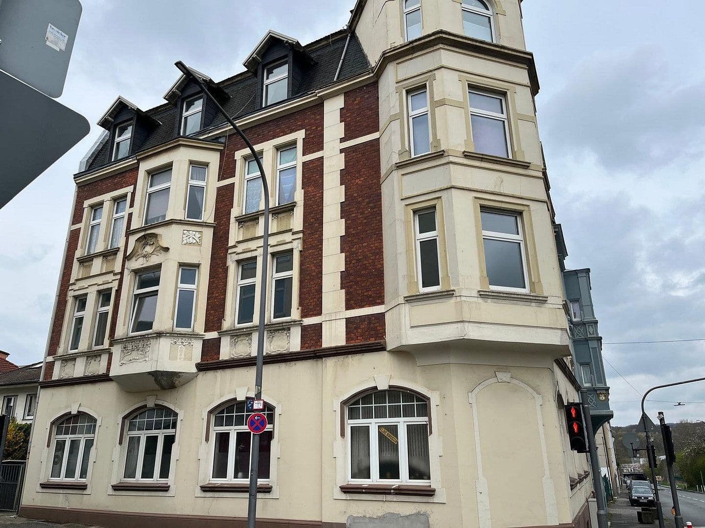 Prenájom bytu 5-izbový 127 m², Wuppertal, Severné Porýnie - Westfálsko Prenájom bytu 5-izbový 127 m², Wuppertal, Severné Porýnie - Westfálsko