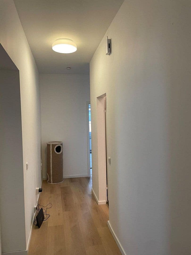 Prenájom bytu 5-izbový 127 m², Wuppertal, Severné Porýnie - Westfálsko Prenájom bytu 5-izbový 127 m², Wuppertal, Severné Porýnie - Westfálsko