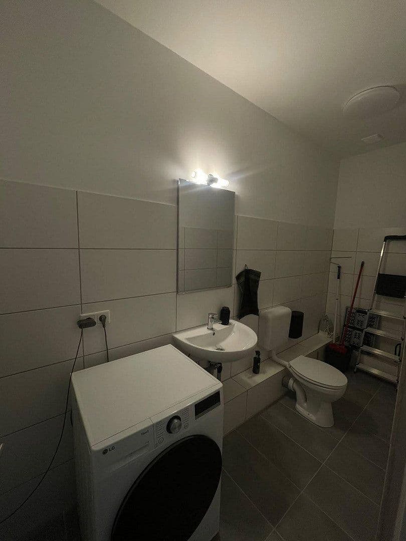 Prenájom bytu 5-izbový 127 m², Wuppertal, Severné Porýnie - Westfálsko Prenájom bytu 5-izbový 127 m², Wuppertal, Severné Porýnie - Westfálsko