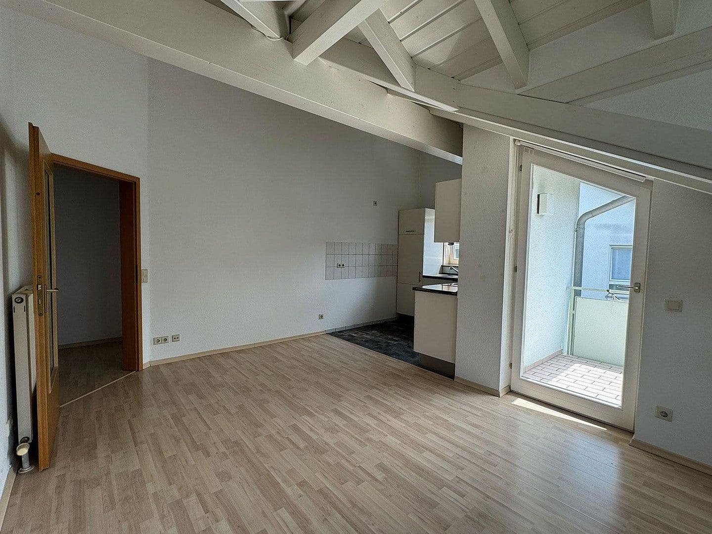 Prenájom bytu 3-izbový 64 m², Hohlweg 14, Cleebronn, Bádensko-Wurttembersko Prenájom bytu 3-izbový 64 m², Hohlweg 14, Cleebronn, Bádensko-Wurttembersko