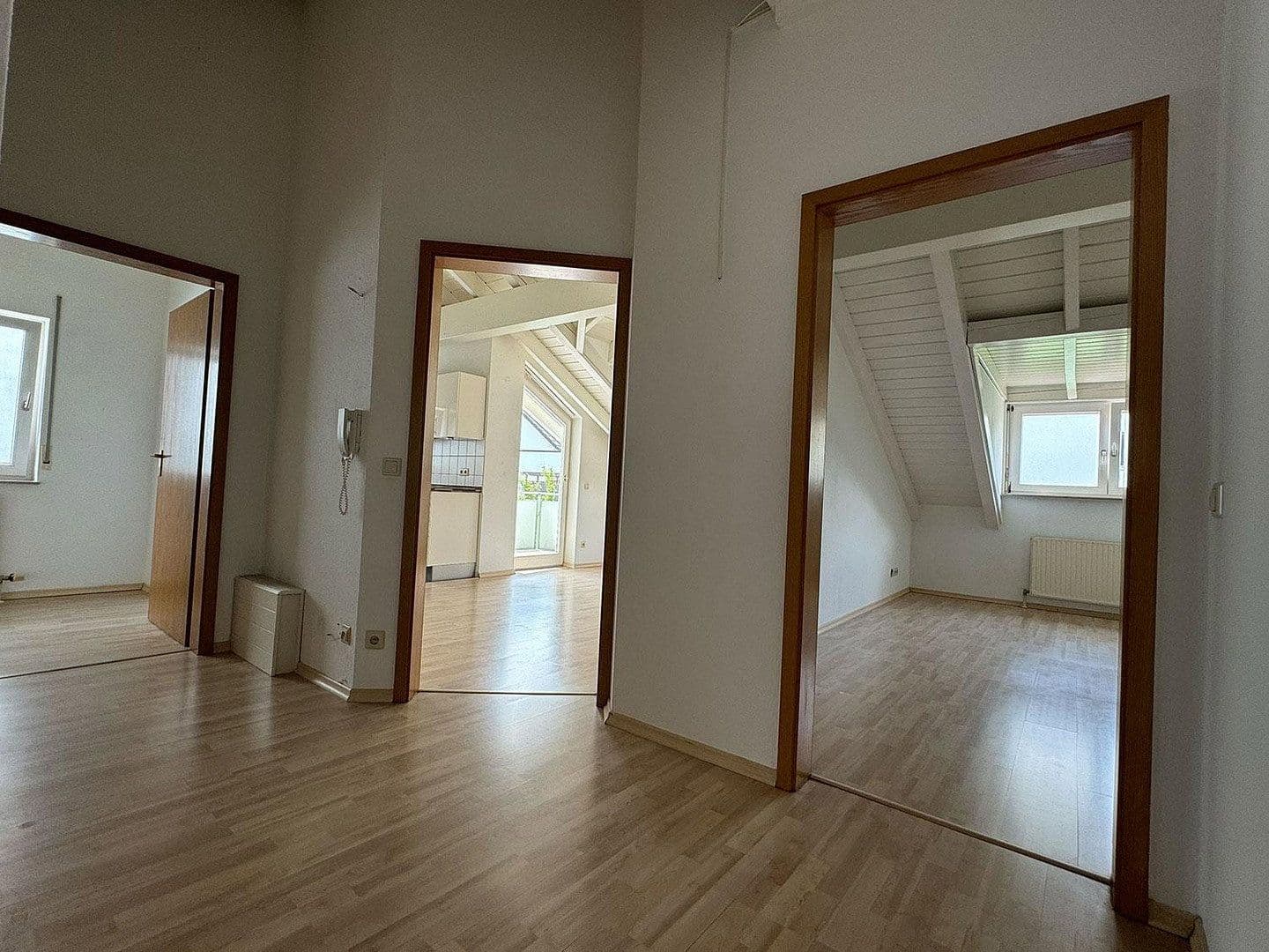 Prenájom bytu 3-izbový 64 m², Hohlweg 14, Cleebronn, Bádensko-Wurttembersko Prenájom bytu 3-izbový 64 m², Hohlweg 14, Cleebronn, Bádensko-Wurttembersko