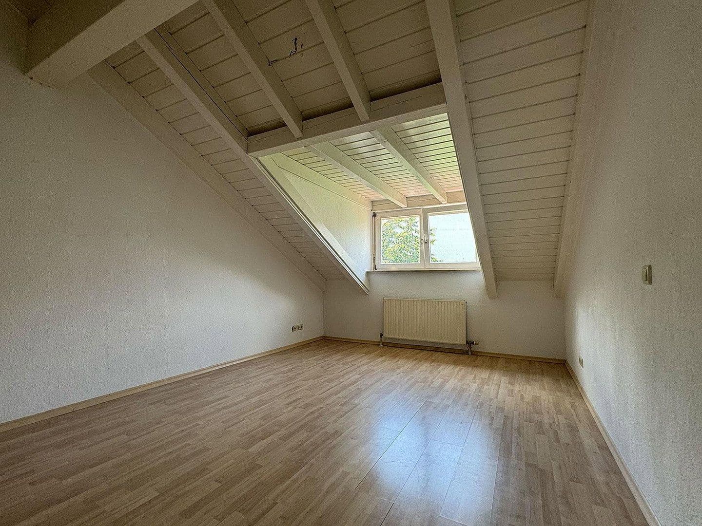 Prenájom bytu 3-izbový 64 m², Hohlweg 14, Cleebronn, Bádensko-Wurttembersko Prenájom bytu 3-izbový 64 m², Hohlweg 14, Cleebronn, Bádensko-Wurttembersko