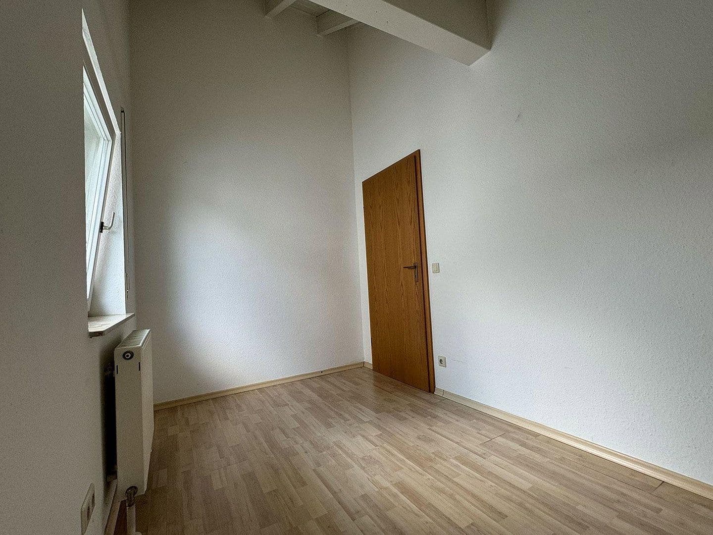 Prenájom bytu 3-izbový 64 m², Hohlweg 14, Cleebronn, Bádensko-Wurttembersko Prenájom bytu 3-izbový 64 m², Hohlweg 14, Cleebronn, Bádensko-Wurttembersko