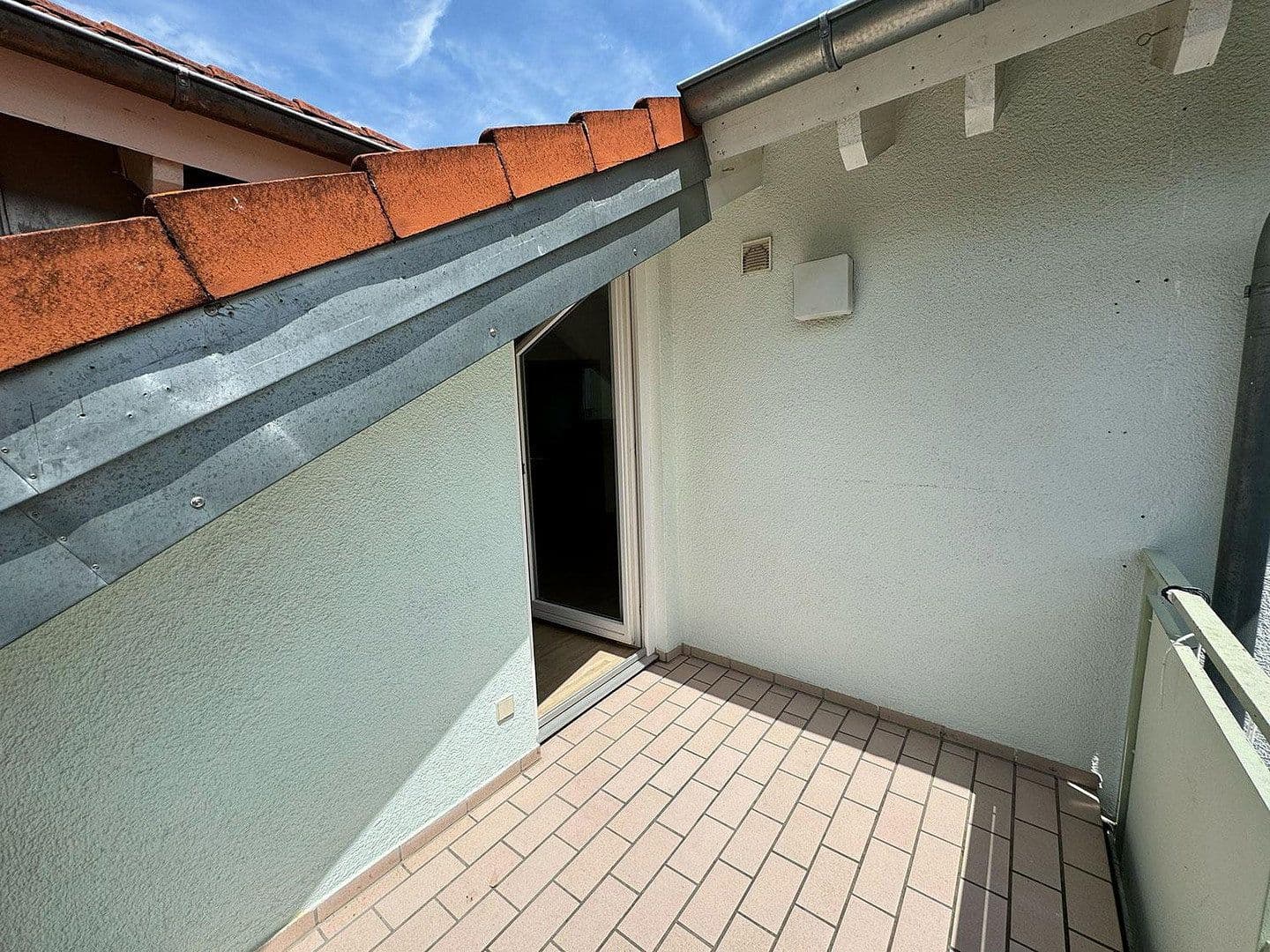 Prenájom bytu 3-izbový 64 m², Hohlweg 14, Cleebronn, Bádensko-Wurttembersko Prenájom bytu 3-izbový 64 m², Hohlweg 14, Cleebronn, Bádensko-Wurttembersko
