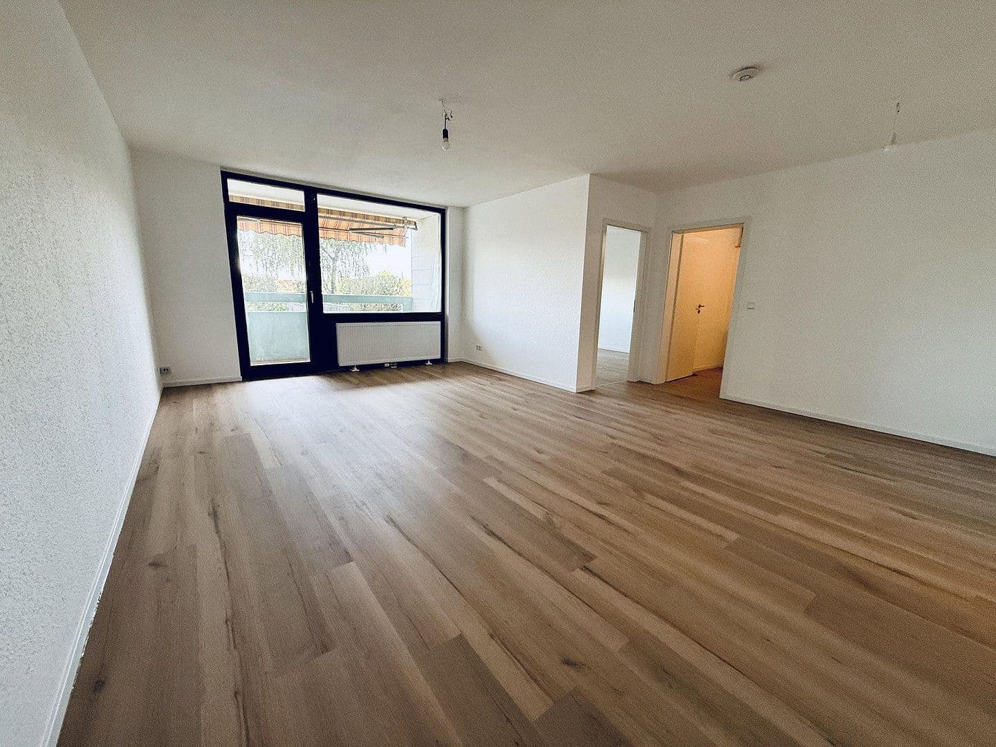 Prenájom bytu 2-izbový 67 m², Schriesheimer Str. 2B, Heddesheim, Bádensko-Wurttembersko Prenájom bytu 2-izbový 67 m², Schriesheimer Str. 2B, Heddesheim, Bádensko-Wurttembersko