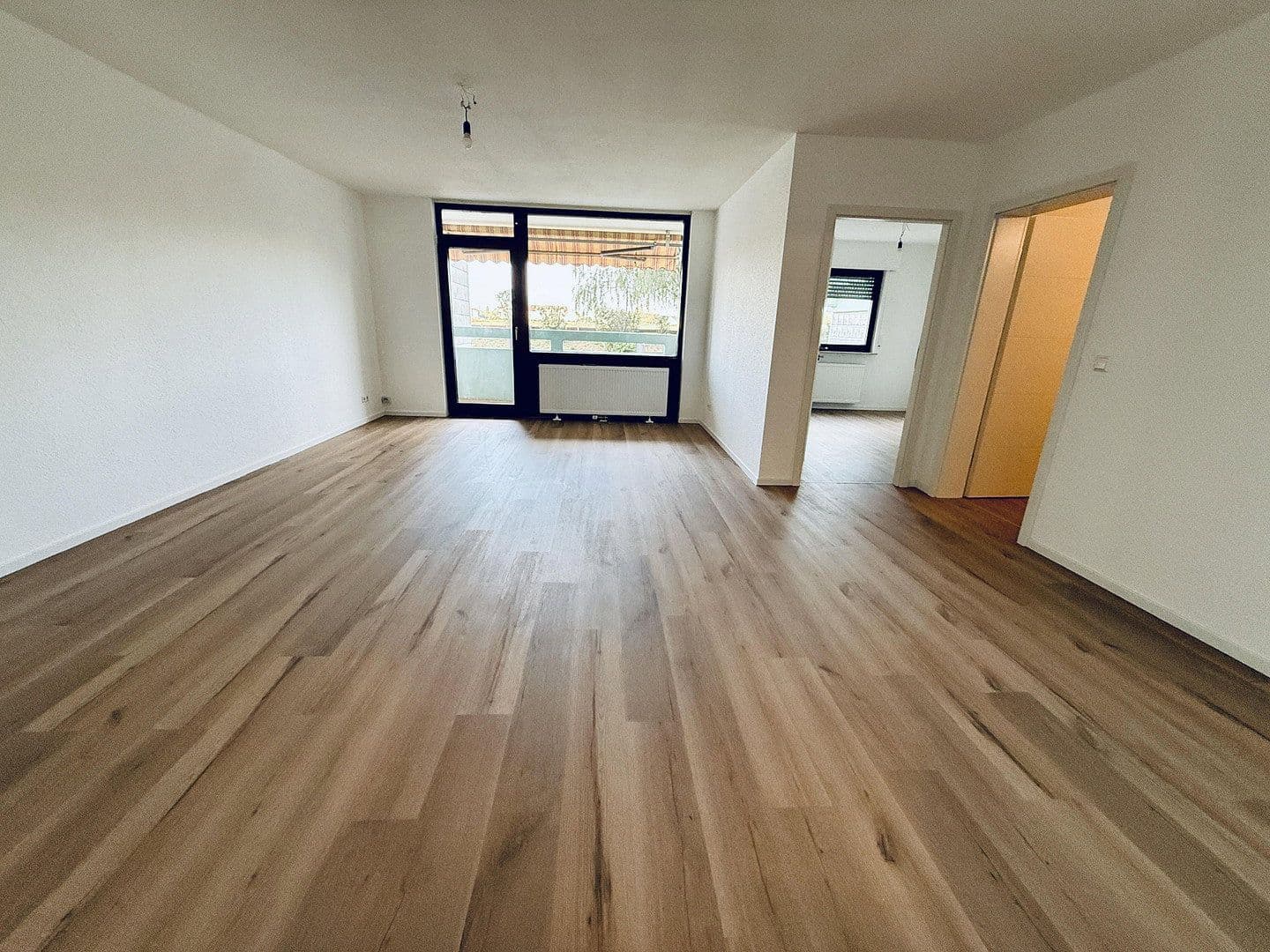 Prenájom bytu 2-izbový 67 m², Schriesheimer Str. 2B, Heddesheim, Bádensko-Wurttembersko Prenájom bytu 2-izbový 67 m², Schriesheimer Str. 2B, Heddesheim, Bádensko-Wurttembersko