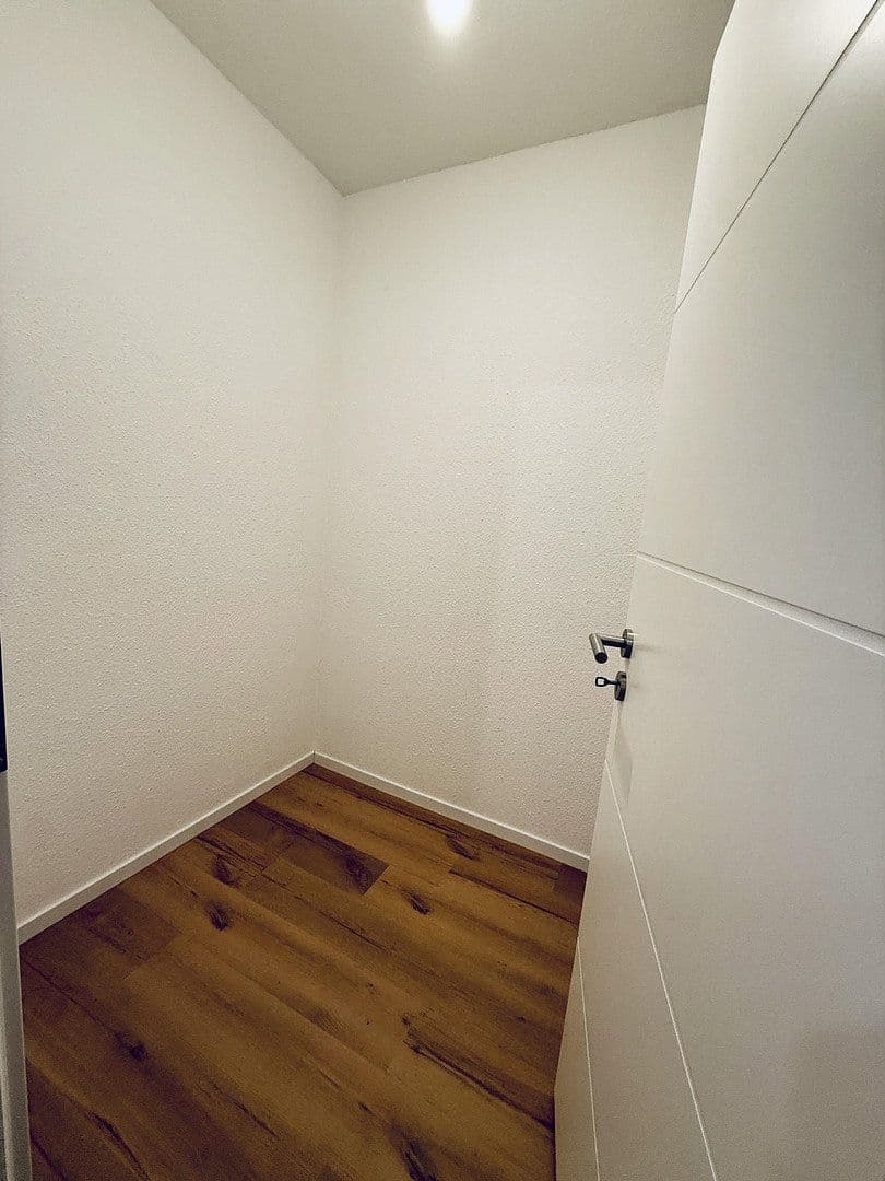 Prenájom bytu 2-izbový 67 m², Schriesheimer Str. 2B, Heddesheim, Bádensko-Wurttembersko Prenájom bytu 2-izbový 67 m², Schriesheimer Str. 2B, Heddesheim, Bádensko-Wurttembersko