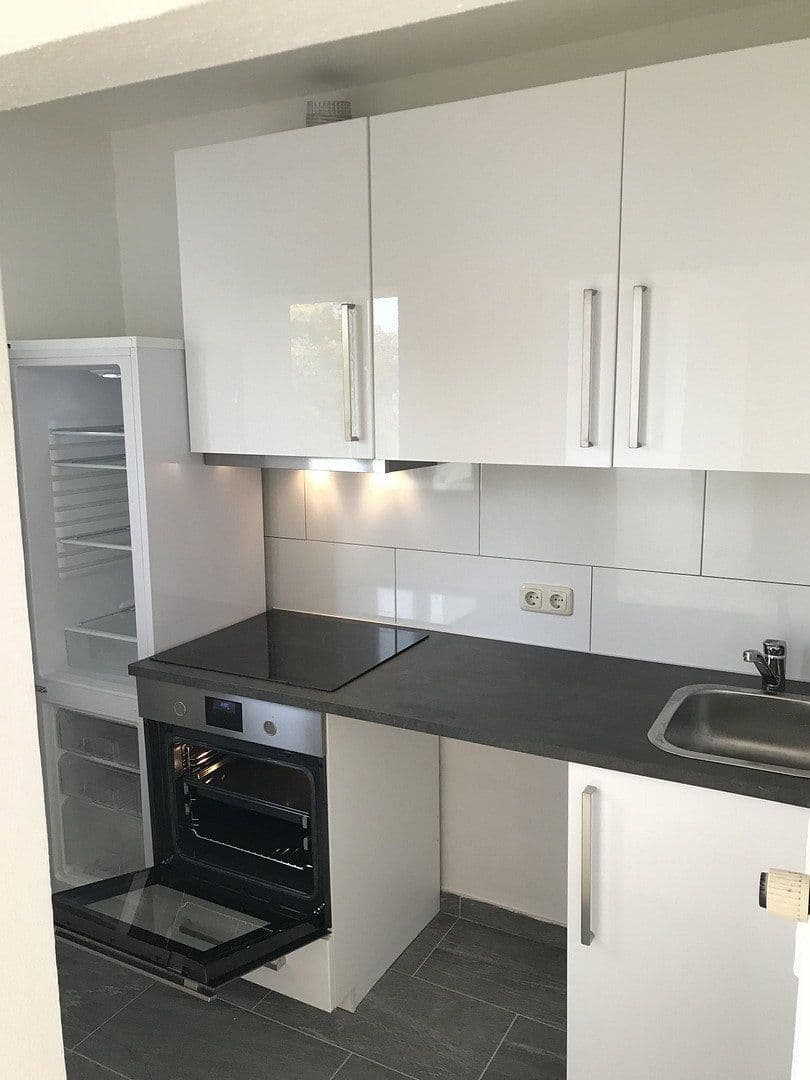 Prenájom bytu 1-izbový 34 m², Hügelstraße 251, Frankfurt am Main, Hesensko Prenájom bytu 1-izbový 34 m², Hügelstraße 251, Frankfurt am Main, Hesensko