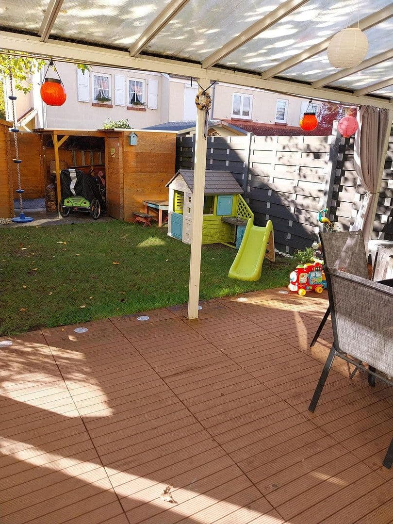 Predaj domu 130 m², pozemok 500 m², Lehrte, Dolné Sasko Predaj domu 130 m², pozemok 500 m², Lehrte, Dolné Sasko