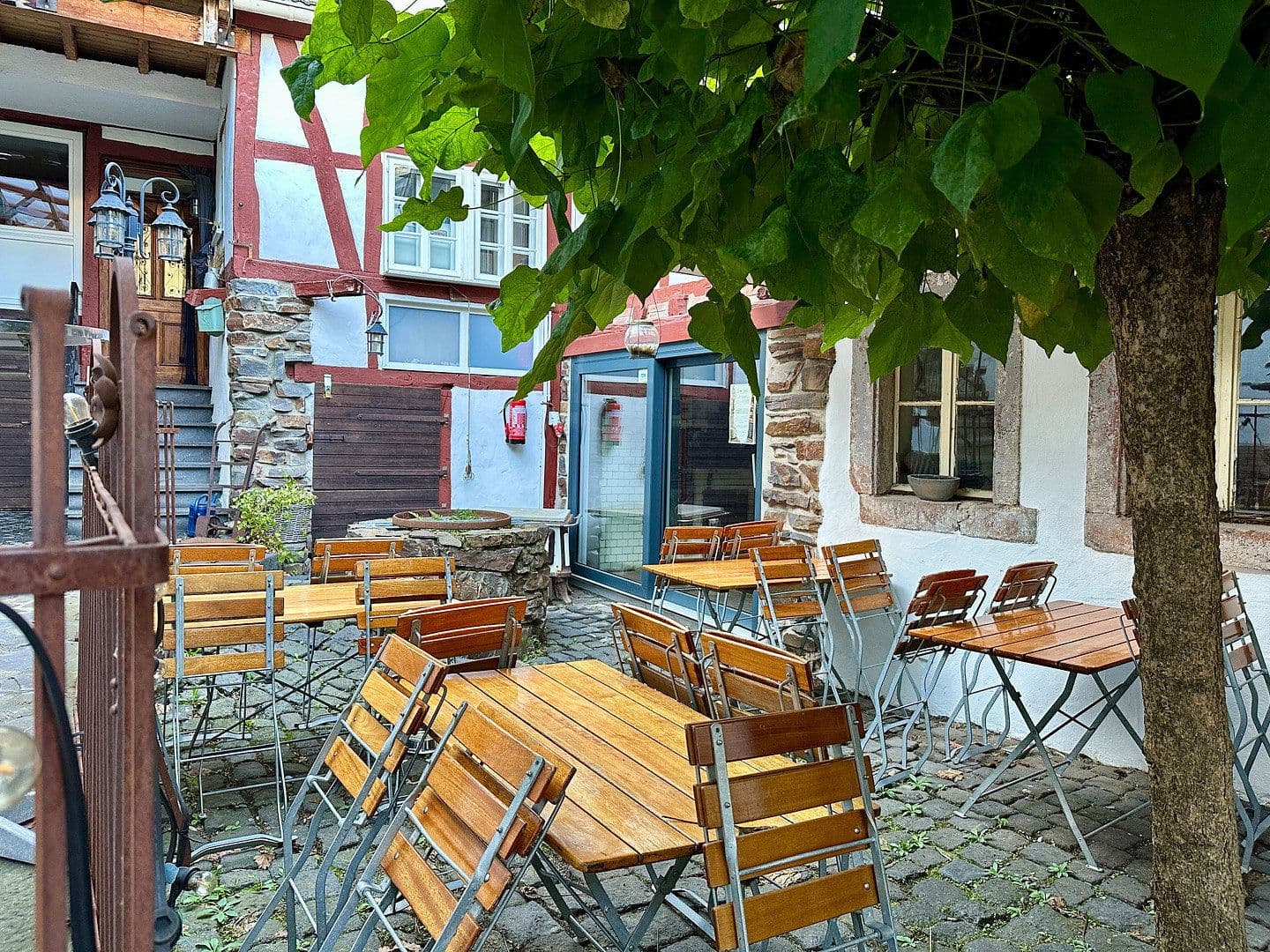 Prenájom nebytového priestoru 100 m², Hauptstraße 5, Kettig, Porýnie-Falcko Prenájom nebytového priestoru 100 m², Hauptstraße 5, Kettig, Porýnie-Falcko