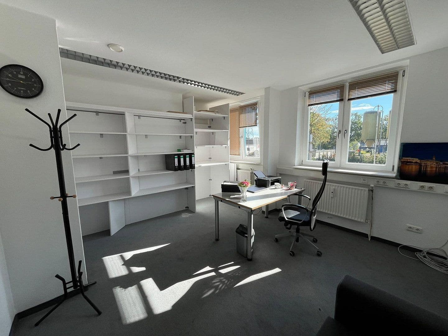 Prenájom kancelárie 16 m², Wentorf bei Hamburg, Šlezvicko-Holštajnsko Prenájom kancelárie 16 m², Wentorf bei Hamburg, Šlezvicko-Holštajnsko