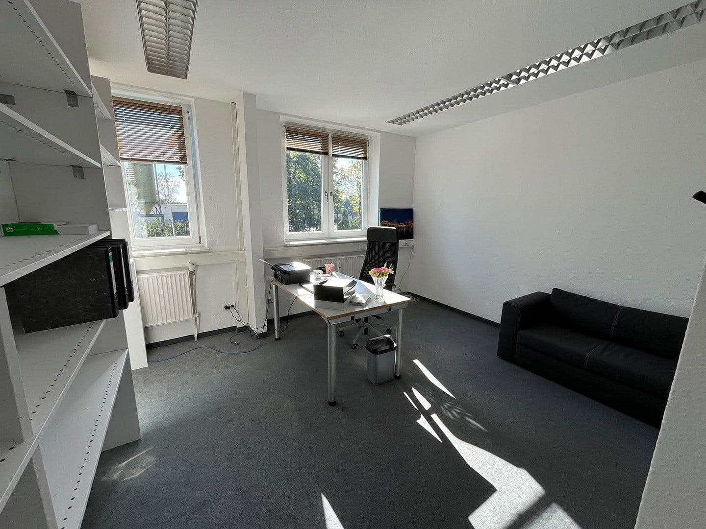 Prenájom kancelárie 16 m², Wentorf bei Hamburg, Šlezvicko-Holštajnsko Prenájom kancelárie 16 m², Wentorf bei Hamburg, Šlezvicko-Holštajnsko