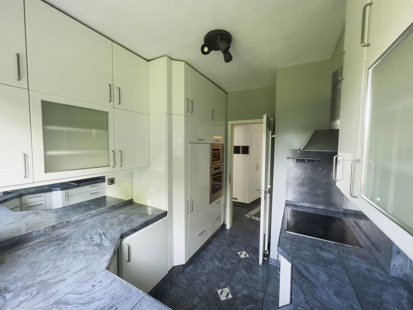 Predaj domu 235 m², pozemok 1.425 m², Im Lehmsaal 26, Seevetal, Dolné Sasko Predaj domu 235 m², pozemok 1.425 m², Im Lehmsaal 26, Seevetal, Dolné Sasko