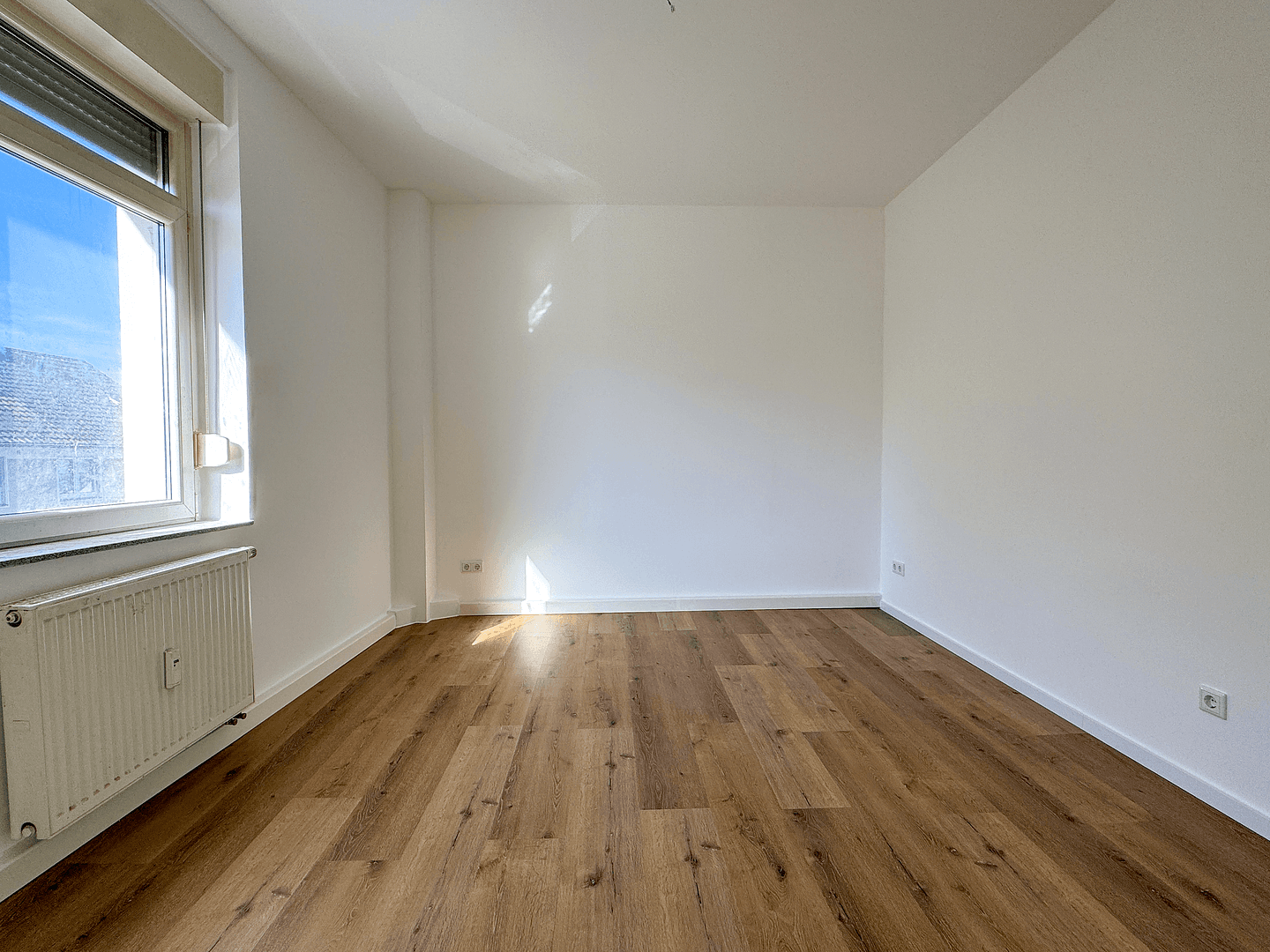 Prenájom bytu 3-izbový 73 m², Leverkusen, Severné Porýnie - Westfálsko Prenájom bytu 3-izbový 73 m², Leverkusen, Severné Porýnie - Westfálsko