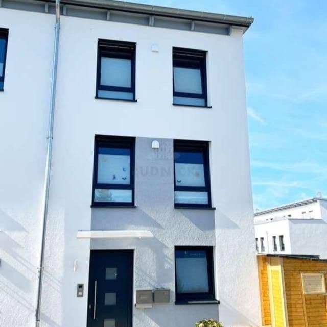 Prenájom domu 143 m², pozemok 223 m², Bad Nenndorf, Dolné Sasko Prenájom domu 143 m², pozemok 223 m², Bad Nenndorf, Dolné Sasko