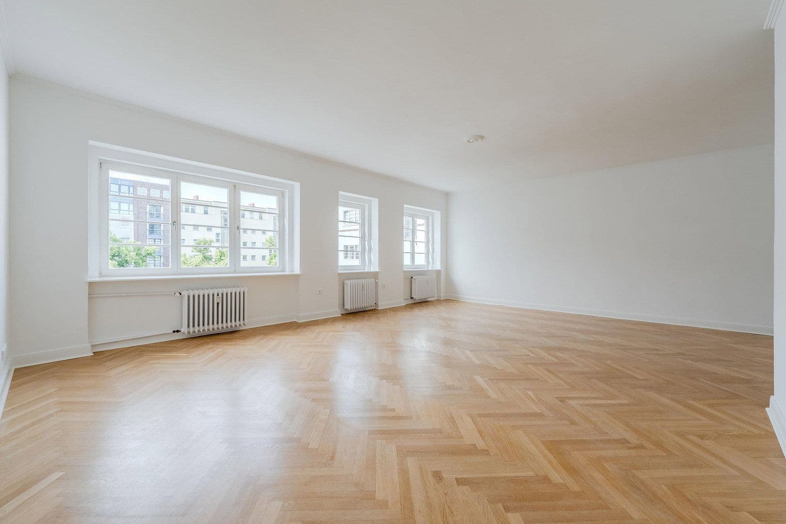 Predaj bytu 4-izbový 148 m², Düsseldorfer Str. 34, Berlin, Berlín Predaj bytu 4-izbový 148 m², Düsseldorfer Str. 34, Berlin, Berlín