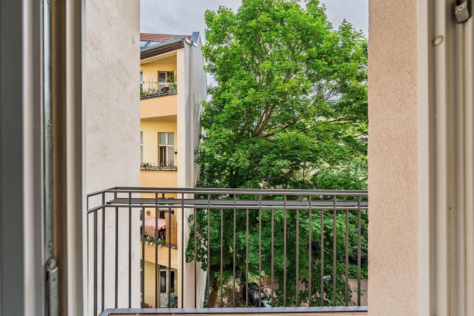 Predaj bytu 4-izbový 148 m², Düsseldorfer Str. 34, Berlin, Berlín Predaj bytu 4-izbový 148 m², Düsseldorfer Str. 34, Berlin, Berlín